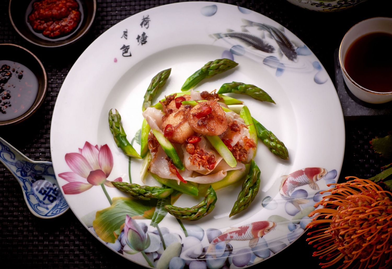 sautéed scallop & geoduck in xo sauce